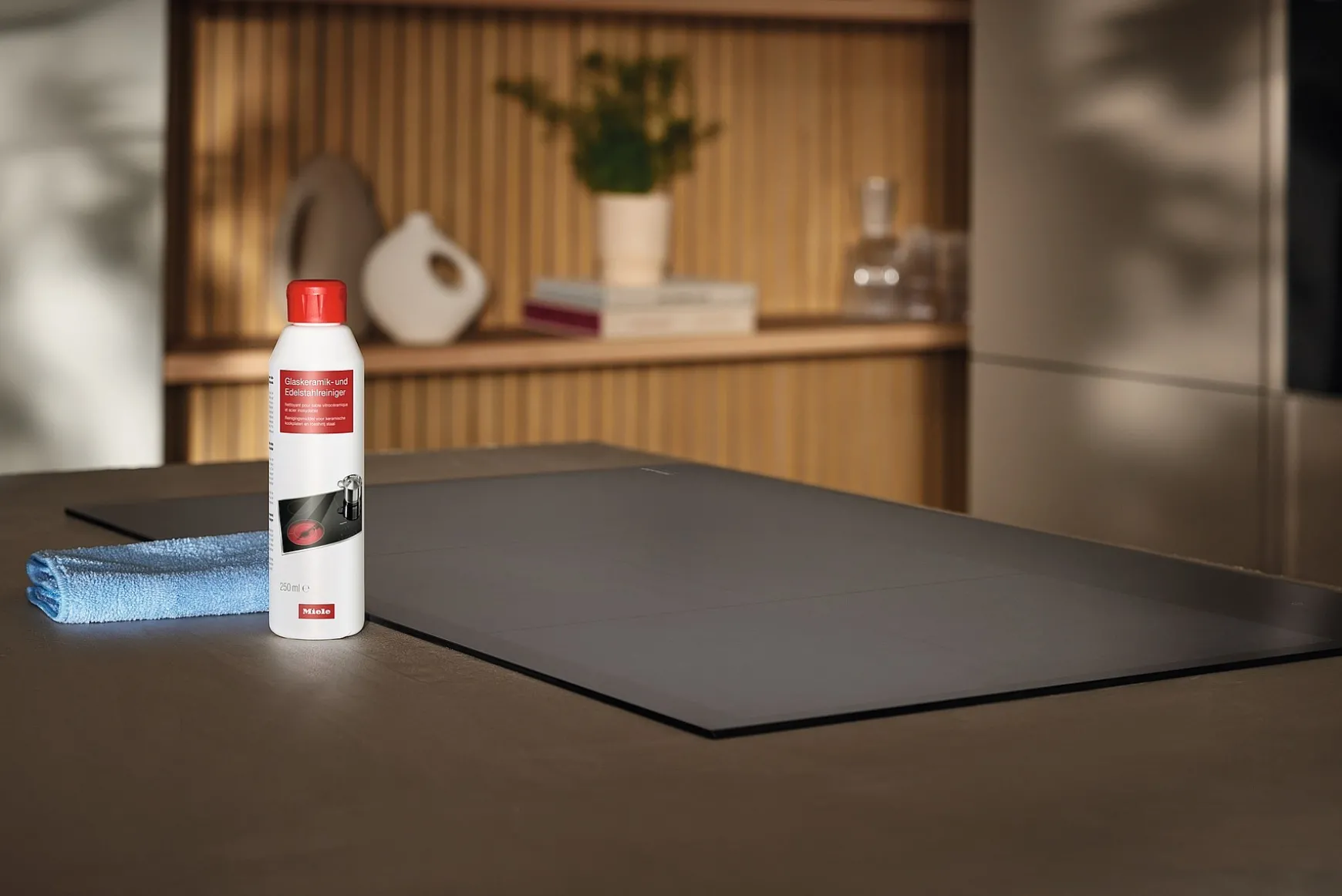 Cer. And Stainless Cleaner 8.5 Fl Oz.<Miele Store