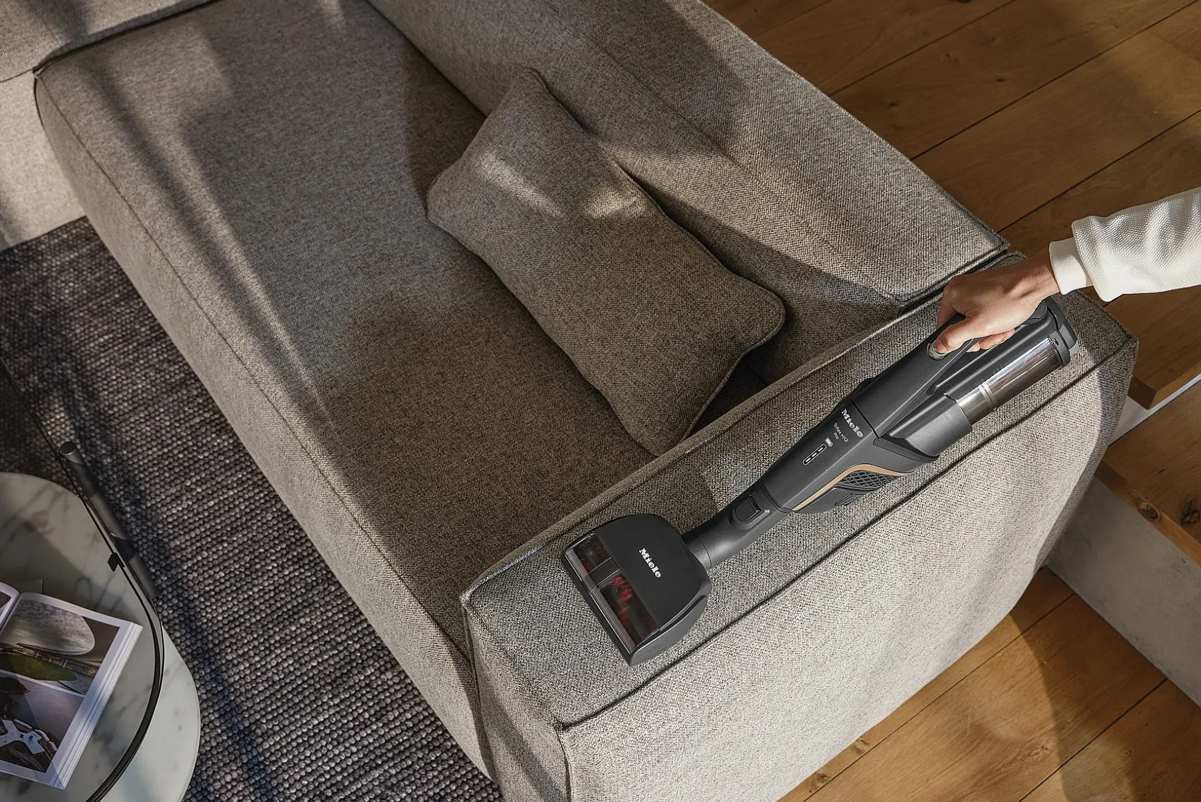 Electro Compact Handheld Brush.<Miele Online